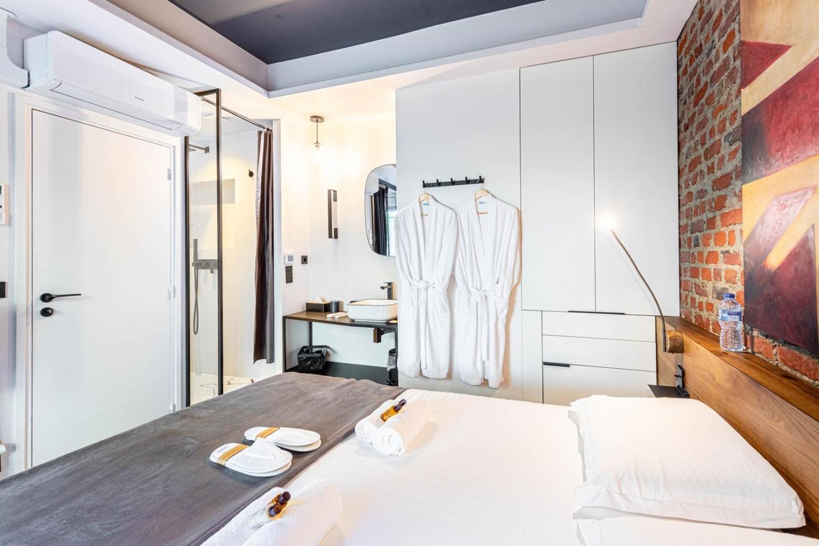 Modern Family Apartment Next To The Eiffel Tower Paris Exterior photo